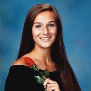 Meet your Posher, Juliana